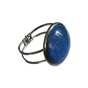 Vintage Large Blue Round Cabochon Silver Tone Clamper Bracelet